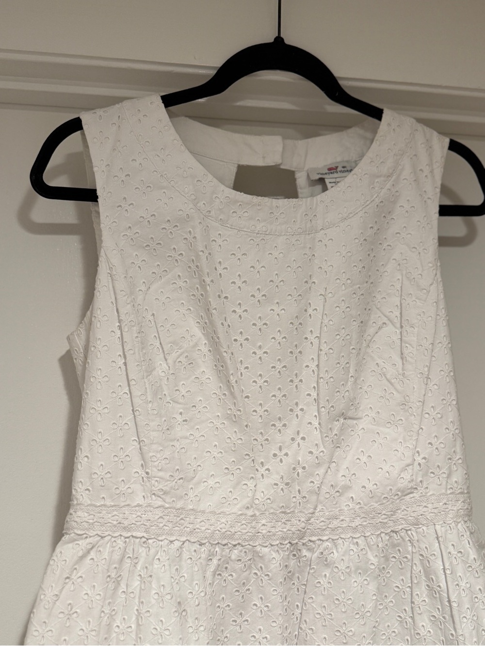 Vineyard Vines White Eyelet Dress Size 10 - Picture 5 of 9